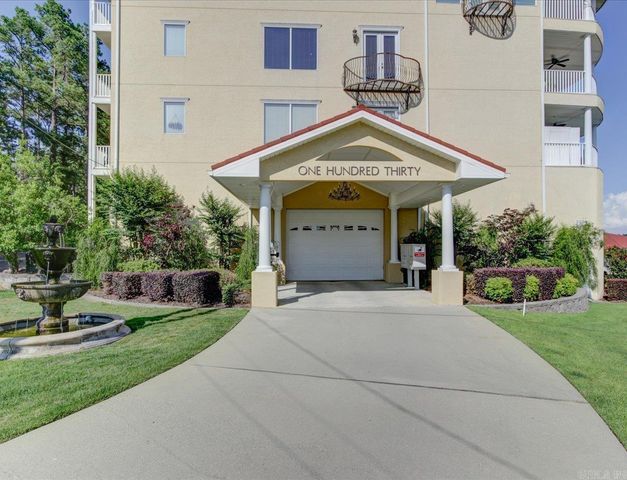 130 Grand Isle Dr Apt 3F, Hot Springs, AR 71913
