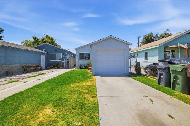 326 W Claude, Compton, CA 90220