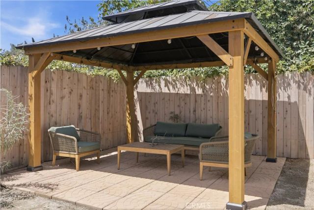 326 W Claude, Compton, CA 90220