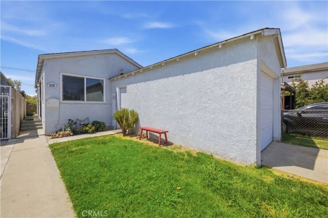 326 W Claude, Compton, CA 90220