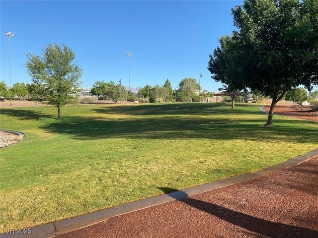 8217 Beekman Street, Las Vegas, NV 89147