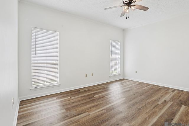 11083 Henson Dr, Greenwell Springs, LA 70739