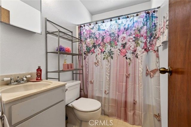 2888 Meadow Creek, Clearlake Oaks, CA 95423