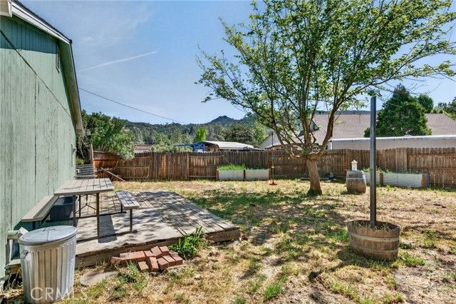 2888 Meadow Creek, Clearlake Oaks, CA 95423