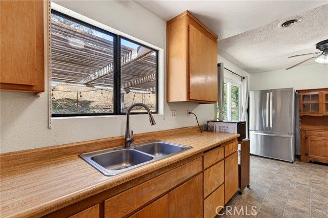 2888 Meadow Creek, Clearlake Oaks, CA 95423