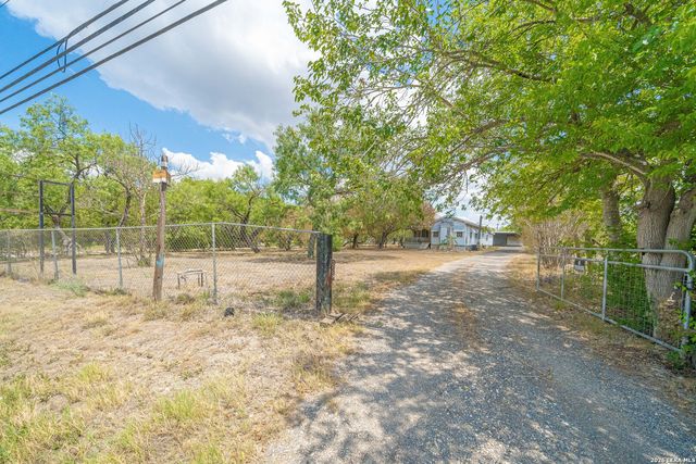 12498 S US HIGHWAY 181, San Antonio, TX 78223
