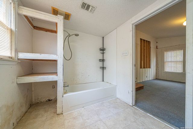 12498 S US HIGHWAY 181, San Antonio, TX 78223