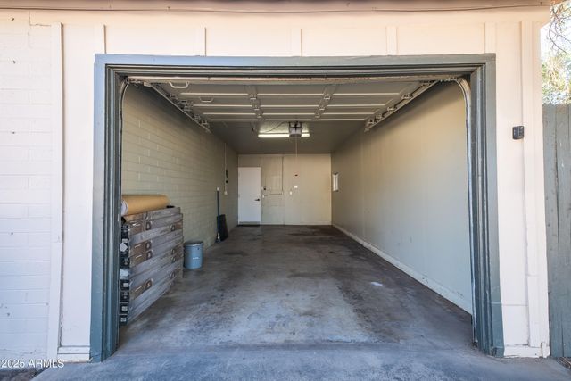 2045 W SUNNYSIDE Avenue, Phoenix, AZ 85029