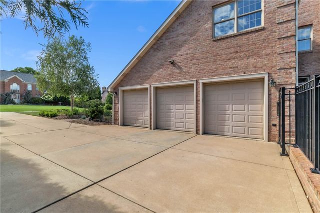 313 STETTLER DRIVE, Jefferson Hills, PA 15025