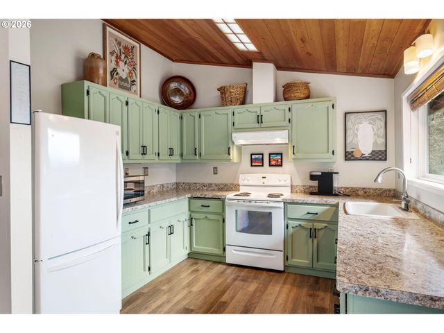 16449 Se 232ND Dr, Damascus, OR 97089