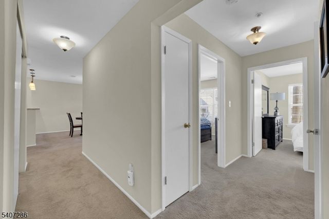 39 Loch Ln, Roxbury Twp., NJ 07852