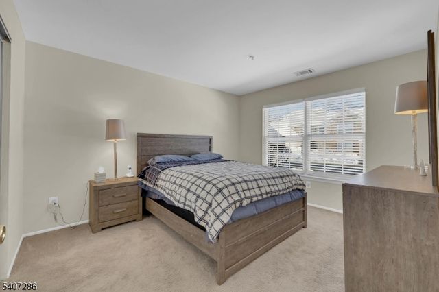 39 Loch Ln, Roxbury Twp., NJ 07852