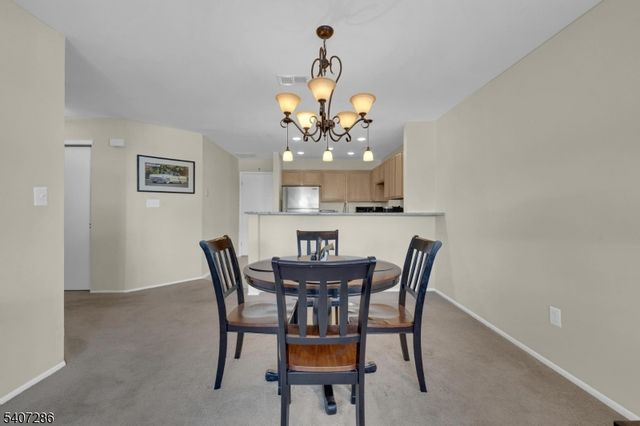 39 Loch Ln, Roxbury Twp., NJ 07852