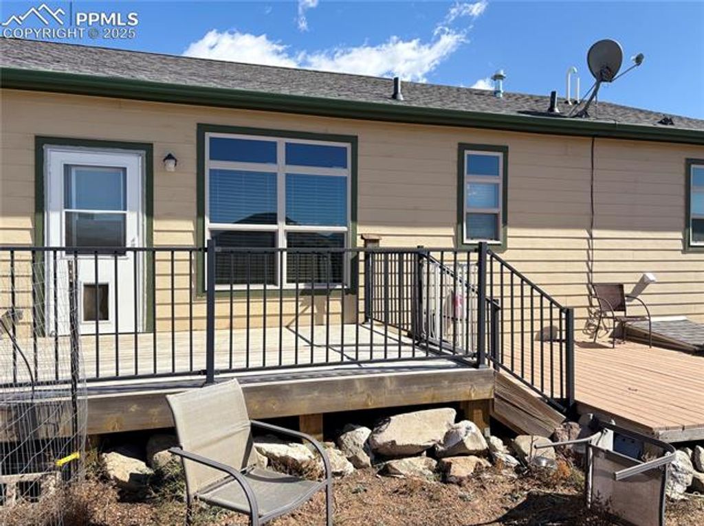 1925 Doe Valley Road, Guffey, CO 80820 — photo 4