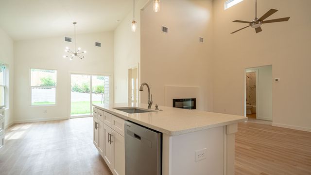 916 Colorado River Drive, Granbury, TX 76048