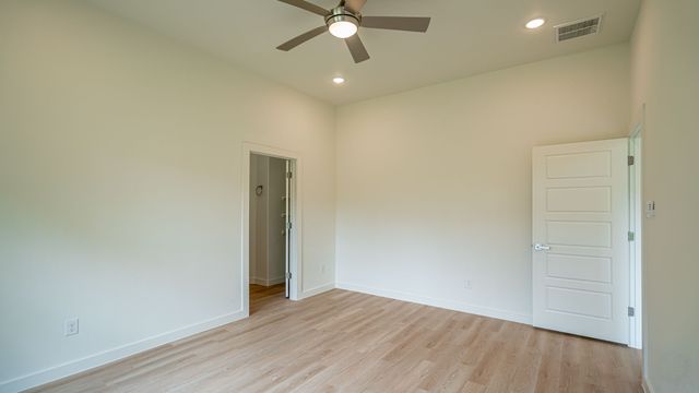 916 Colorado River Drive, Granbury, TX 76048