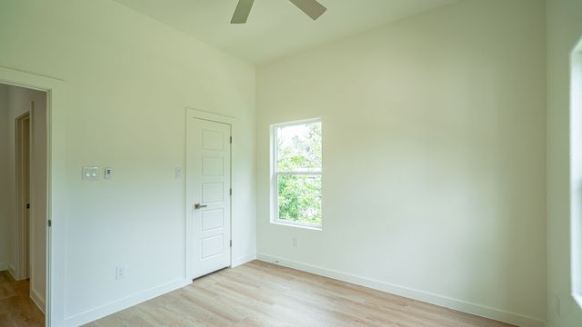 916 Colorado River Drive, Granbury, TX 76048