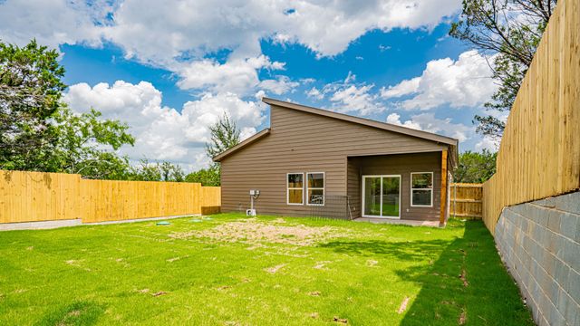 916 Colorado River Drive, Granbury, TX 76048