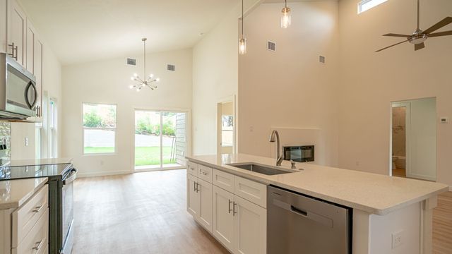 916 Colorado River Drive, Granbury, TX 76048