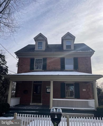 100 E COURT ST, Doylestown, PA 18901