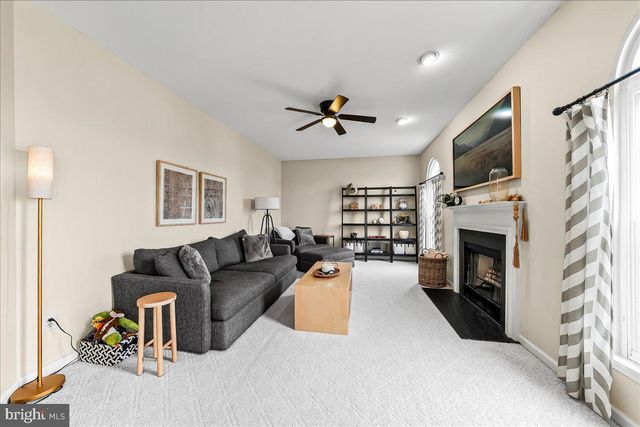 352 DRUMMERS LN, Phoenixville, PA 19460