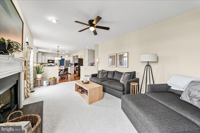 352 DRUMMERS LN, Phoenixville, PA 19460