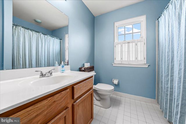 352 DRUMMERS LN, Phoenixville, PA 19460