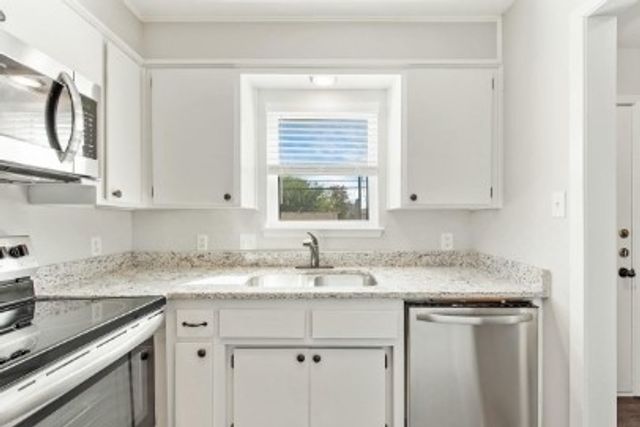 7700 Chapin Road 7, Fort Worth, TX 76116