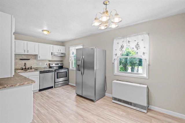 111 Sherwood Square, Essex Junction, VT 05452