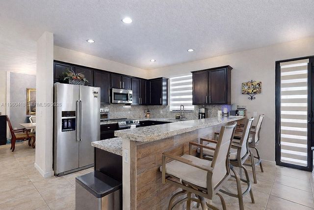 132 NE 26th Ave, Homestead, FL 33033