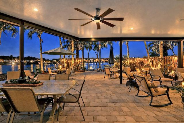 132 NE 26th Ave, Homestead, FL 33033