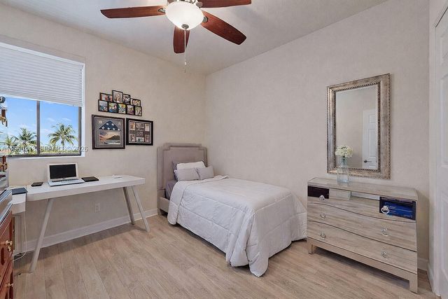 132 NE 26th Ave, Homestead, FL 33033