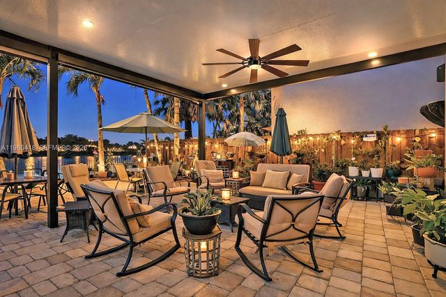 132 NE 26th Ave, Homestead, FL 33033