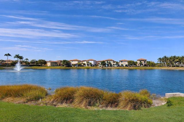 132 NE 26th Ave, Homestead, FL 33033