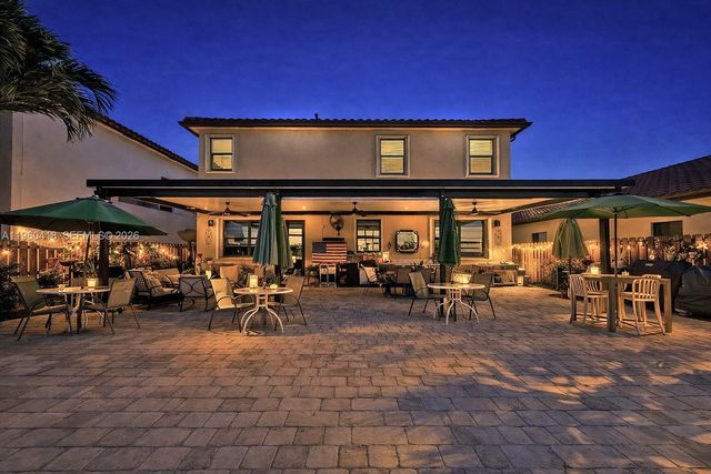 132 NE 26th Ave, Homestead, FL 33033