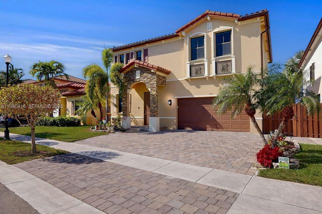 132 NE 26th Ave, Homestead, FL 33033