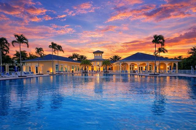 132 NE 26th Ave, Homestead, FL 33033