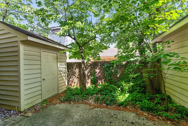 541 W Short Street 15, Lexington, KY 40507