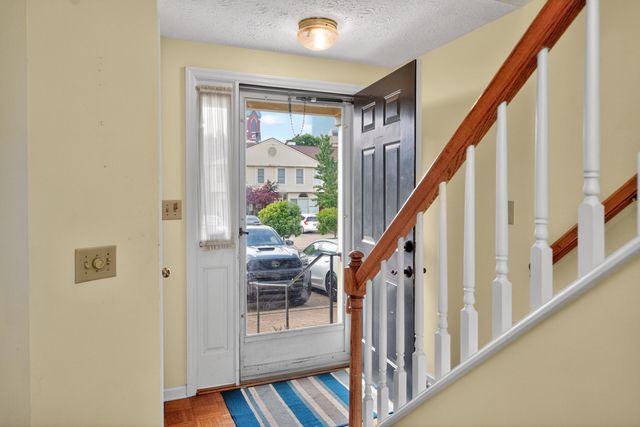 541 W Short Street 15, Lexington, KY 40507