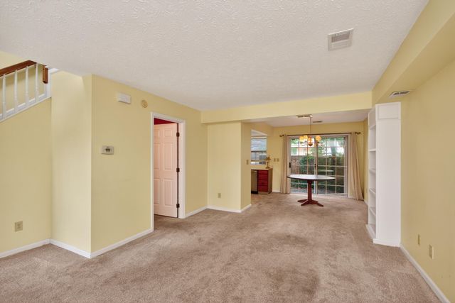 541 W Short Street 15, Lexington, KY 40507