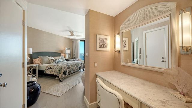 1211 GULF OF MEXICO DRIVE 610, Longboat Key, FL 34228