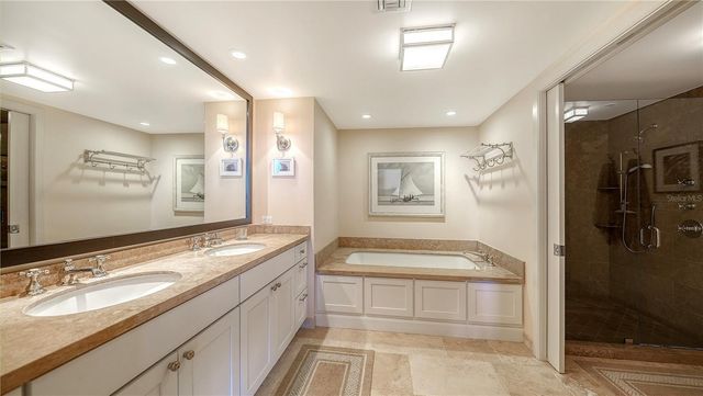 1211 GULF OF MEXICO DRIVE 610, Longboat Key, FL 34228