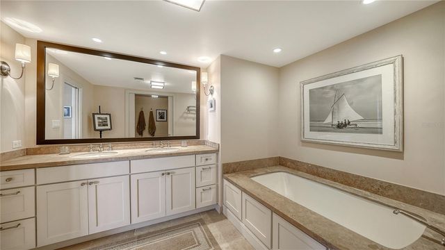 1211 GULF OF MEXICO DRIVE 610, Longboat Key, FL 34228