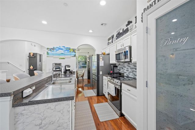 9120 CAMDEN GARDENS STREET, Orlando, FL 32827