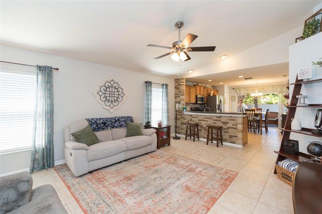 923 WINDTON OAK DRIVE, Ruskin, FL 33570