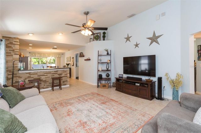 923 WINDTON OAK DRIVE, Ruskin, FL 33570