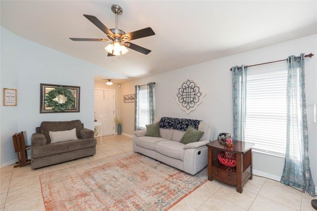 923 WINDTON OAK DRIVE, Ruskin, FL 33570