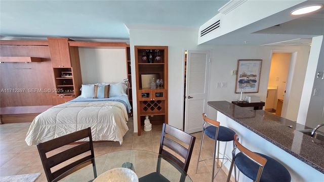 2501 S Ocean Drive 809, Hollywood, FL 33019