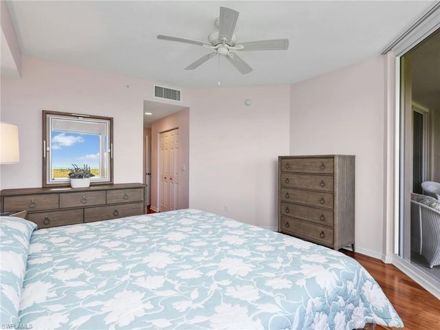 1001 Arbor Lake DR 506, Naples, FL 34110