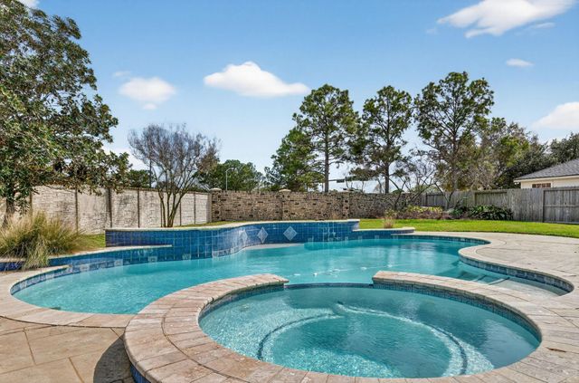 1539 Turret Crown Drive, Katy, TX 77494